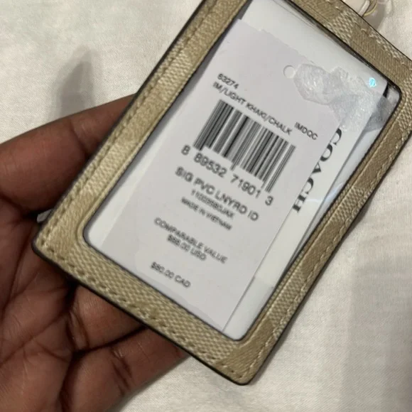 NWT coach lanyard - Picture 3 of 4